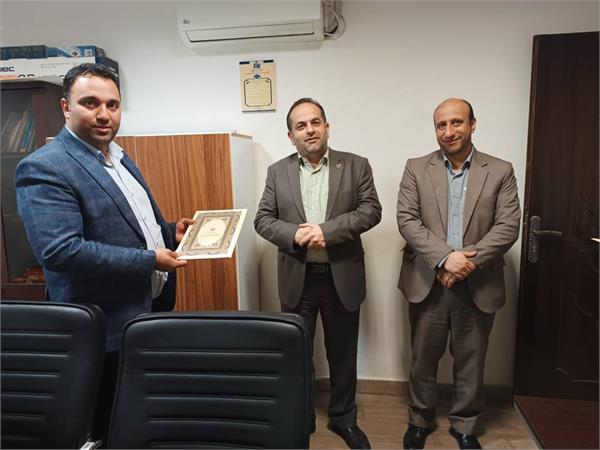 تقدیر مدیرکل ارتباطات و فناوری اطلاعات استان گیلان از روابط‌عمومی اداره‌کل به مناسبت روز ارتباطات و روابط‌عمومی