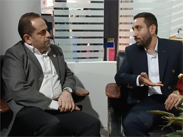 بازدید مدیرکل ارتباطات و فناوری اطلاعات گیلان از غرفه شرکت دانش بنیان نت میهن در نمایشگاه الکامپ گیلان