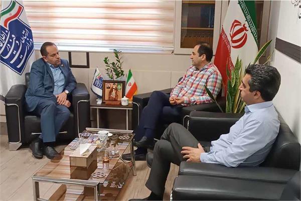 نشست مدیرکل ارتباطات و فناوری اطلاعات گیلان با رئیس اتحادیه فناوران الکترونیک و رایانه مرکز استان