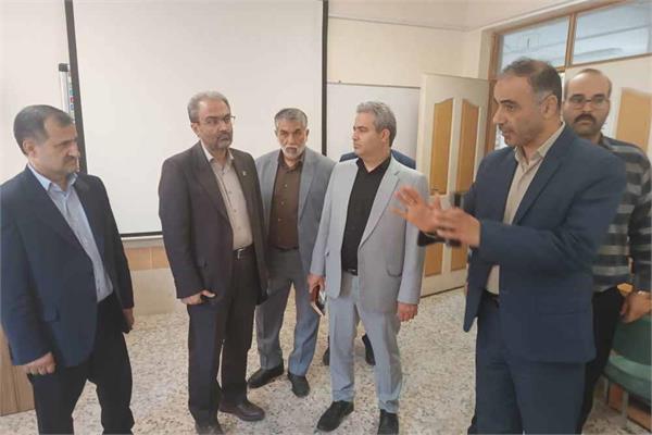 تأکید بر راه‌اندازی مرکز نوآوری هوش مصنوعی و رباتیک در گیلان