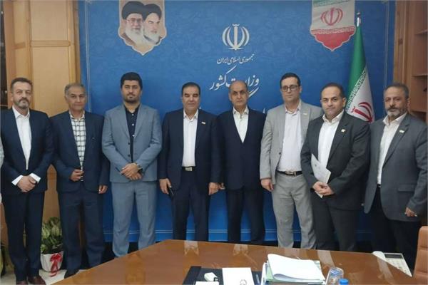 استاندار گیلان خواستار گسترش خدمات مقرون‌به‌صرفه پُستی شد