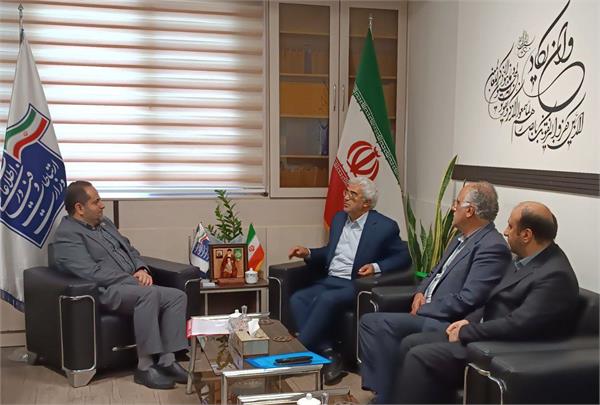 دیدار مدیرعامل شرکت فناپ تلکام با مدیرکل ارتباطات و فناوری اطلاعات استان گیلان