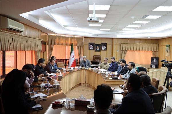 تنویر افکارعمومی با هدف آگاهی بخشی در جامعه دنبال شود