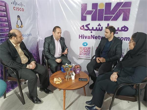 بازدید مدیرکل ارتباطات و فناوری اطلاعات گیلان از غرفه شرکت هیوا شبکه در نمایشگاه الکامپ گیلان