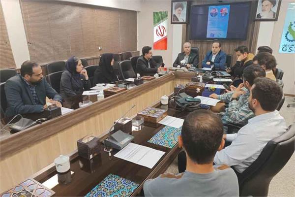 نشست هم‌اندیشی با شرکت‌های دانش‌بنیان و فناور در عرصه فناوری اطلاعات برگزار شد