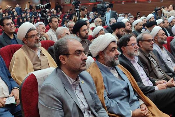 تقدیر از وزارت ارتباطات به‌عنوان دستگاه برتر در ترویج فرهنگ اقامه نماز