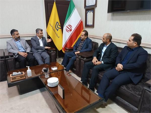 دیدار مدیرکل ارتباطات و فناوری اطلاعات استان گیلان و مدیر ارشد ارتباطات ملی شرکت ایرانسل با مدیرکل پست استان
