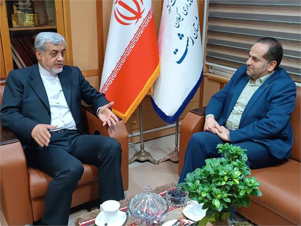 دیدار مدیرکل ارتباطات و فناوری اطلاعات استان گیلان با فرماندار شهرستان رشت